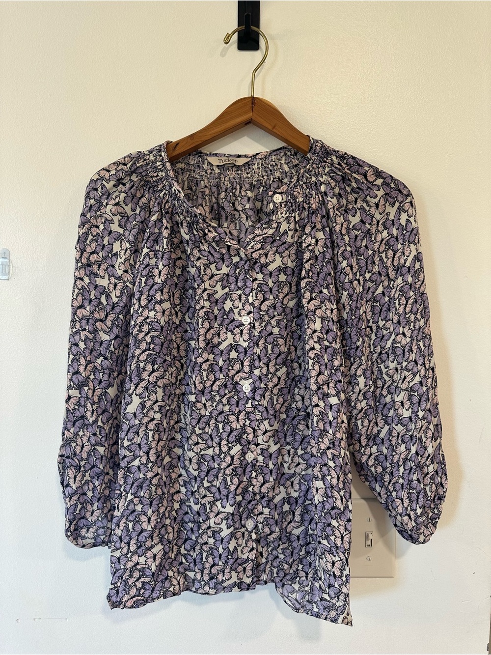 Tucker NYC The Classic Silk Blouse Women’s Size Small Purple Butterfly Whimsy